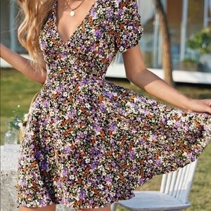 Sleeve Zip Back Ditsy Floral